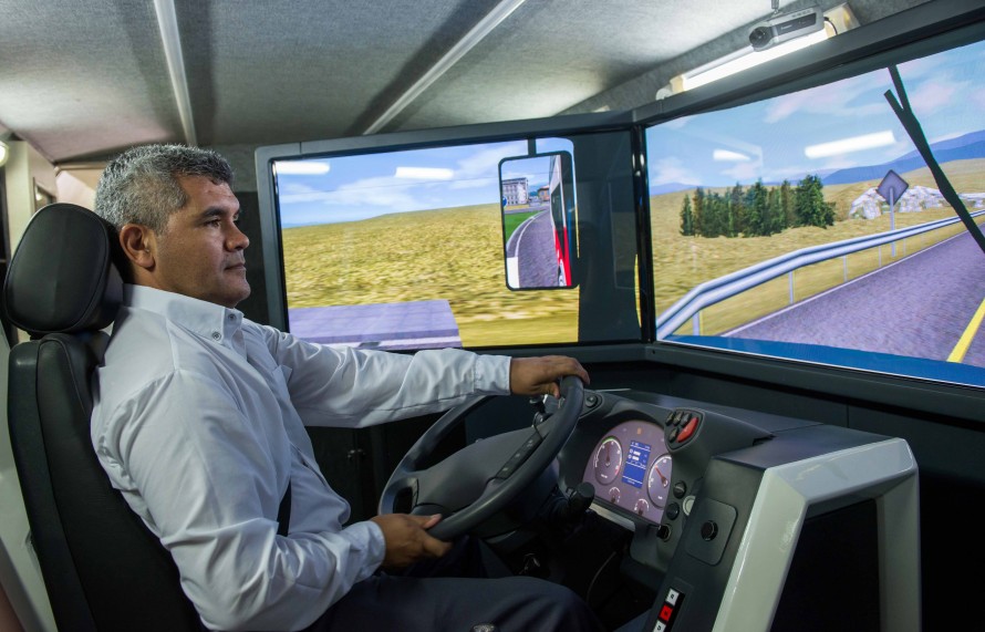 Autam incorporó un simulador móvil de conducción
